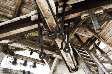 Çan kulesinin eski Rus Ortodoks Kilisesi'nin çanları