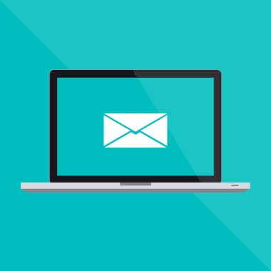 MacBook Pro düz dizüstü bilgisayar ve bir mektup