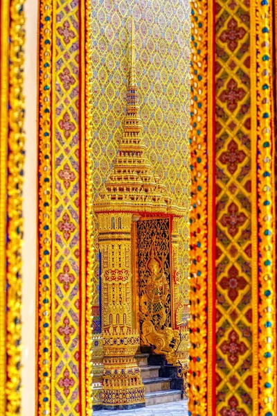 Wat Ratchabophit es un hito en Tailandia —  Fotos de Stock