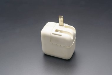 Adaptör Şarj cihazı hasar