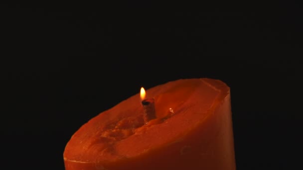 Свічка Горить Яскравіше — стокове відео