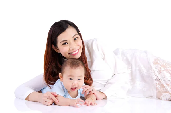 亚洲妈妈和宝宝 — 图库照片