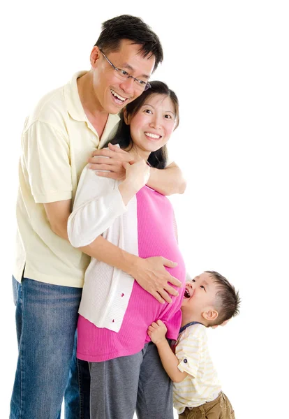Ázsiai család fehér háttér — Stock Fotó