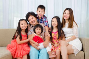 Asya üç kuşak aile