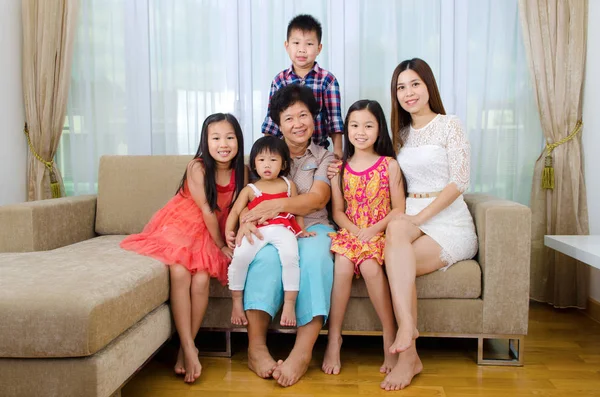 Asian three generations family — Stock Photo, Image