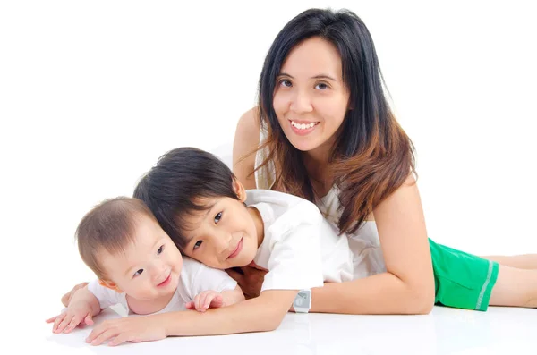 Mãe e filhos — Fotografia de Stock