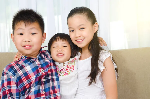 Güzel Asyalı çocuklar — Stok fotoğraf
