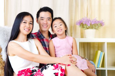 güzel Asyalı ailesi