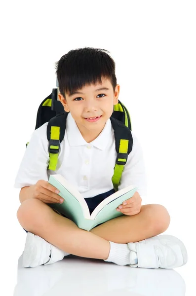 Asiática Escuela Primaria Estudiante Lectura — Foto de Stock