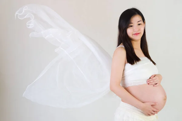 Asiática embarazada — Foto de Stock