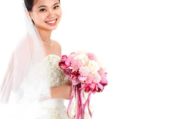 陽気アジアの花嫁は花束を保持 — ストック写真