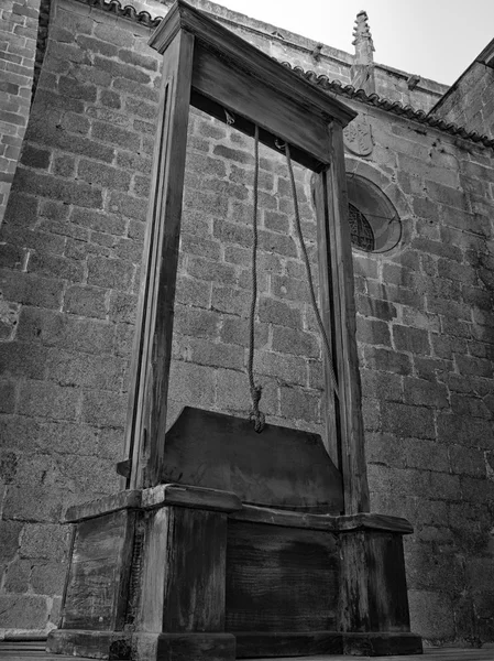 Ölüm cezası: Giyotin