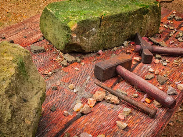 Ancient artisan stonecutter — Stock Photo, Image