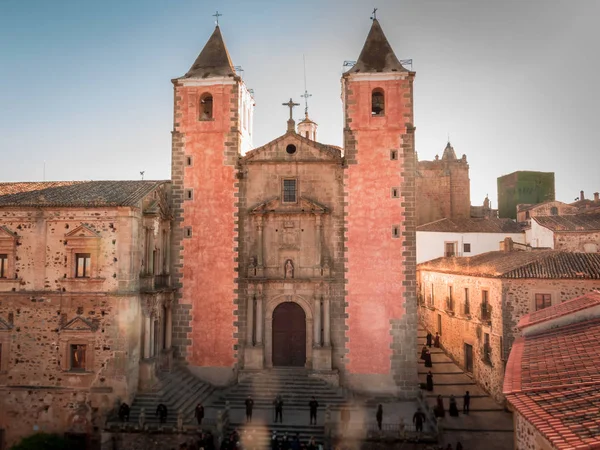 Kilise San Francisco Javier. St. George Square. Caceres — Stok fotoğraf