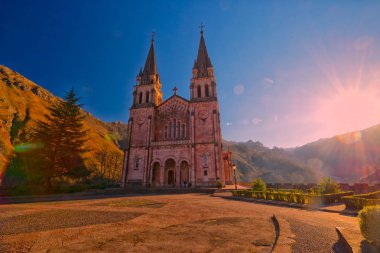 Kutsal Covadonga.Asturias.