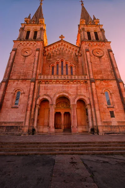 圣所的 Covadonga.Asturias. — 图库照片