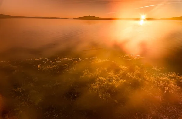 Primeras heladas junto al lago —  Fotos de Stock