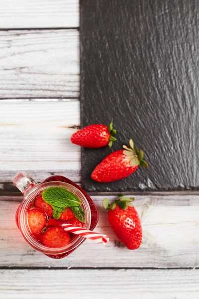 Strawberry Juice Wooden Background Summer Drink — ストック写真