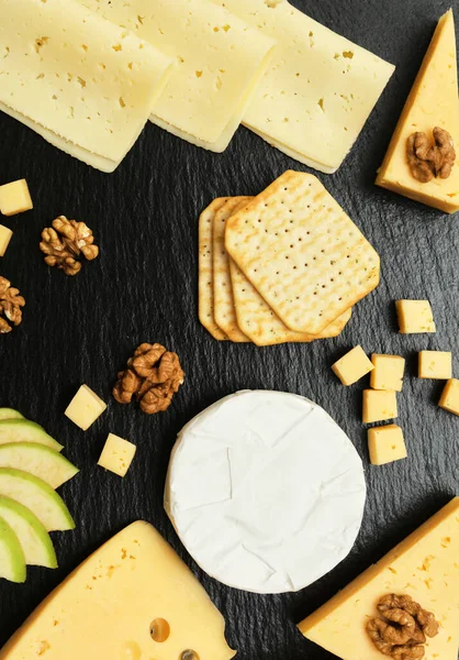 Pieces Cheese Dark Background Cheeseboard Sliced Apple Nuts Board — ストック写真