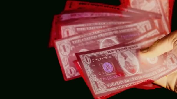 Dólar Americano Papel Moneda Una Mano Palma Superficie Oscura Fondo — Vídeos de Stock