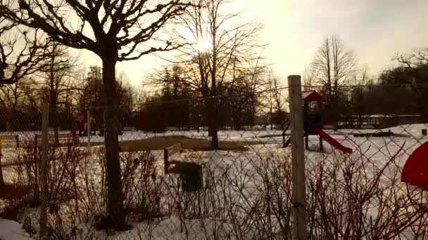 Winterleerer Kinderpark Ohne Kinder — Stockvideo