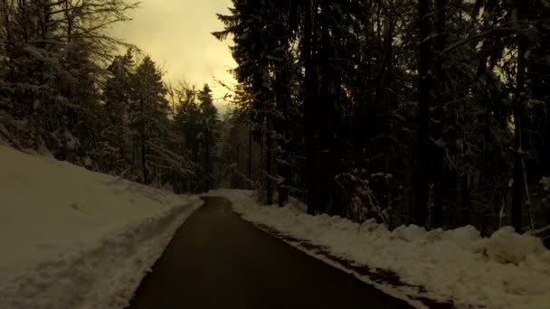 Strada Una Fredda Montagna Innevata — Video Stock