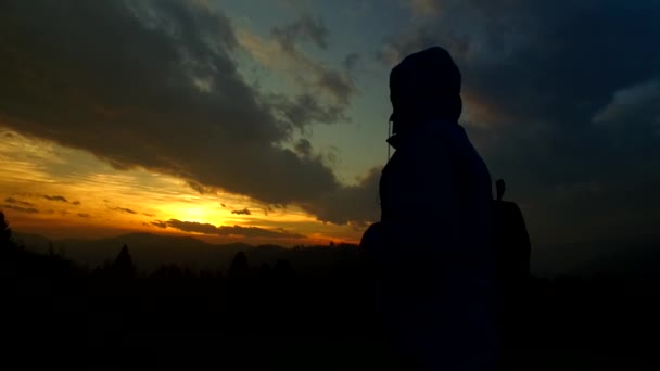 Останнє Світло Від Осіннього Сонця Силуети Лісів Пагорбах Вище Інтенсивні — стокове відео