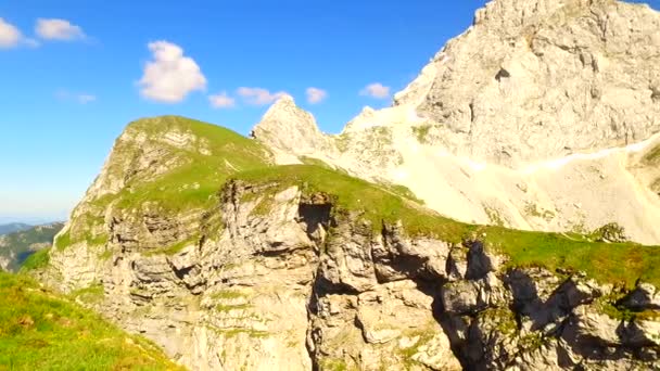 Montañas Peligrosas Día Verano Ideal Para Escalada Senderismo Conducción — Vídeos de Stock