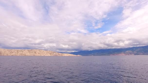 Observando Senderos Superficie Del Mar — Vídeos de Stock