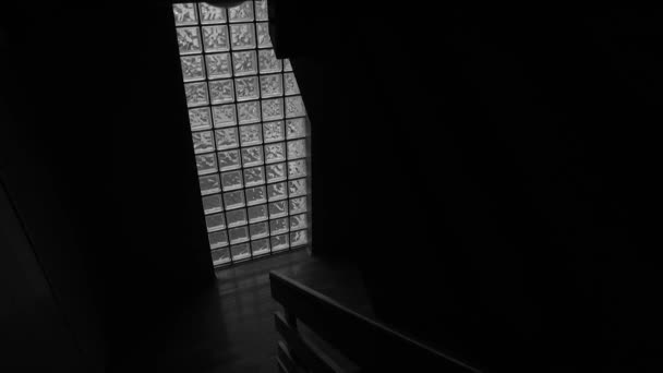 Темная Заброшенная Комната — стоковое видео