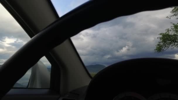 Observation Une Journée Sombre Orageuse Nuageuse Depuis Une Voiture — Video