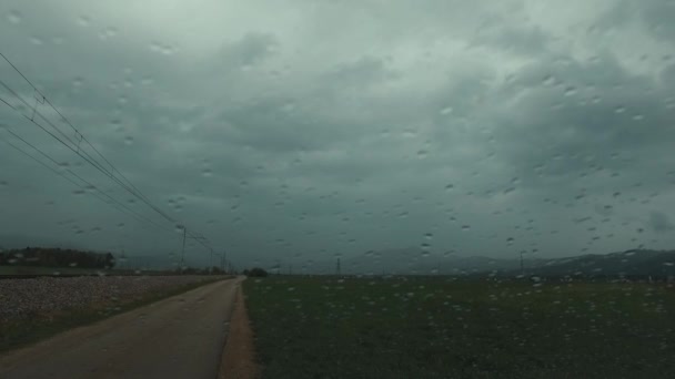 Osservare Natura Piovosa Una Macchina Tempo Depresso Pioggia Freddo — Video Stock
