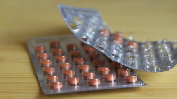 Zawiń Tabletki Półce Zamkniętym Magazynkiem Lekarstwa Apteka Narkotyki Nadużycie — Wideo stockowe