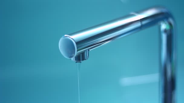Water Flows Out Tap Isolated Modern Tap Simple Design Designed — Stock videók
