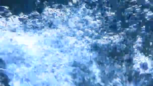 Close Water Splashing Rocks Creating Bubbles — Stock Video