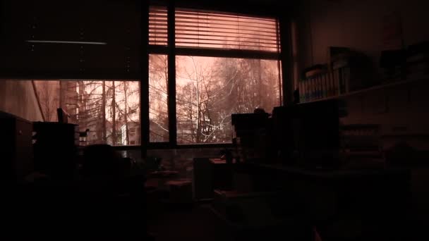 Dark Office Observing Street Town Dark Office – stockvideo