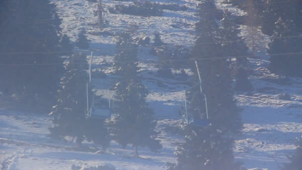 Centro Sciistico Una Nebbiosa Giornata Invernale — Video Stock