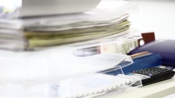Kitaplar Notlar Kağıtlar Evrak Işleri Bürodaki Belgeler Ofis Ekipmanı — Stok video