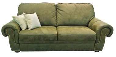 Yeşil Zeytin kanepe yastık ile. Yumuşak haki kanepe. Klasik fıstıklı divan izole arka plan üzerinde. Kadife kadife deri kumaş koltuk