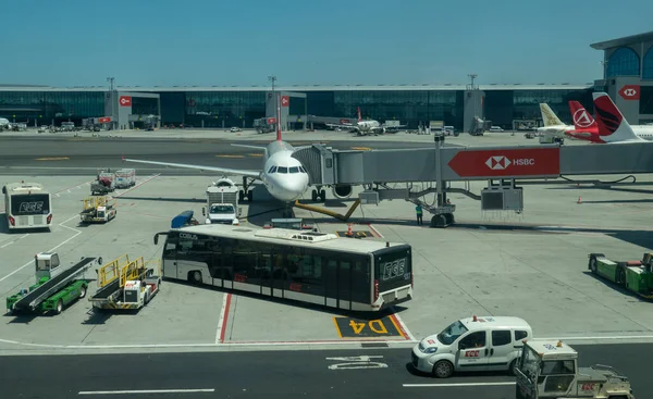 トルコ航空の航空会社 トルコの新しいイスタンブール空港で — ストック写真