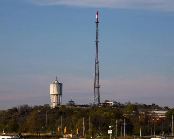 Karlskrona, Blekinge, İsveç 'teki su kulesi ve telgraf direği..