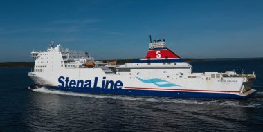 İsveç 'in Blekinge kentindeki Karlskrona açıklarında Baltık Denizi' nde bulunan Stena Baltica feribotu..