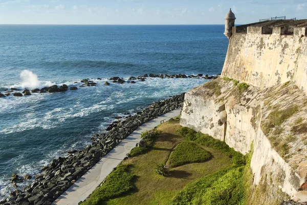 Best El Morro La Habana Royalty-Free Images, Stock Photos & Pictures