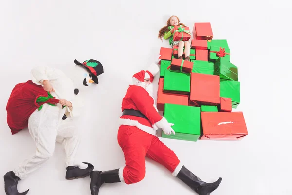 Black Friday 2016, Santa y Snowman entregando cajas de regalo —  Fotos de Stock