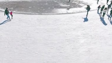 Buz pateni aile açık, buz pateni pisti Medeo havadan görünümü