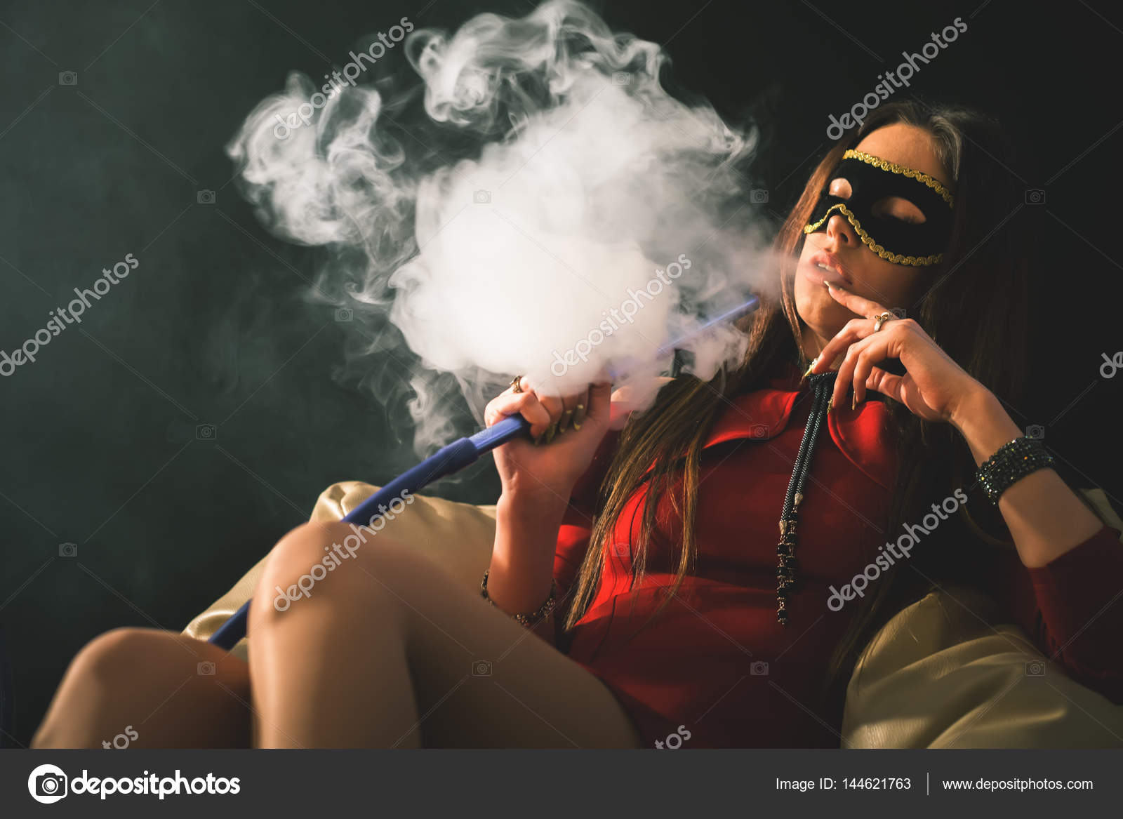 я пьяный в дыму кальяна