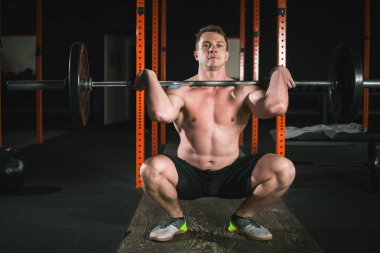 Aktif kişi spor egzersiz kavramı, egzersiz spor salonu sınıf egzersiz