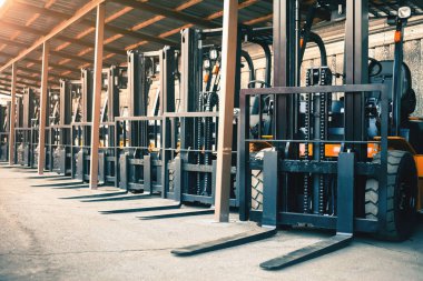 Bir sürü Stapler, güvenilir ağır yükleyici, kamyon arka plan