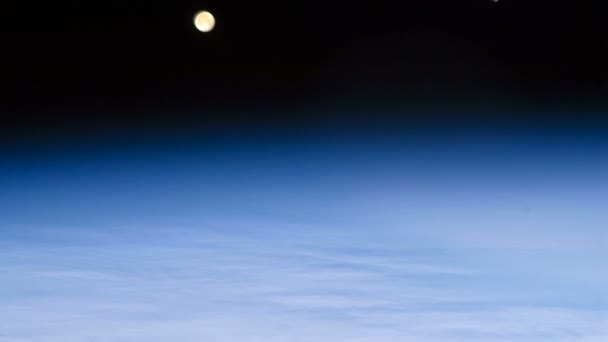 Planète Terre tournante vue de la Station Spatiale Internationale, Time Lapse 4K. Images reproduites avec l'aimable autorisation du NASA Johnson Space Center . 