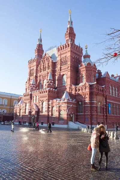 MOSCOW, RUSSIA - January 11, 2017: Red Square, the historical museum — Stock Photo, Image